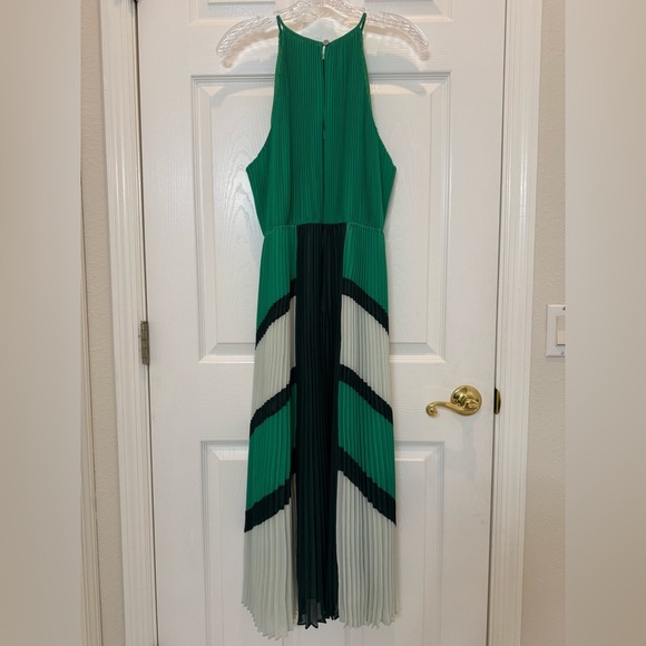 Ted Baker London Nellina Pleated Midi Dress 4 (US Size 10) - Picture 6 of 14